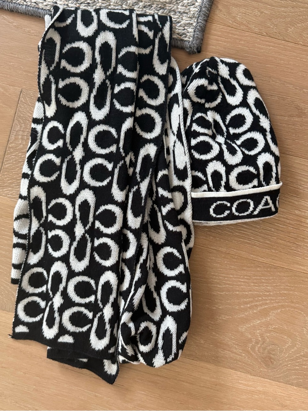 Black & White Signature Logo Knit Scarf and Beanie Set designer inspired